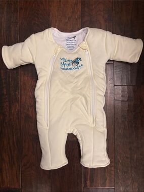 Love to dream Magic Sleepsuit One-Piece in Cream with Blue Logo-brand new!